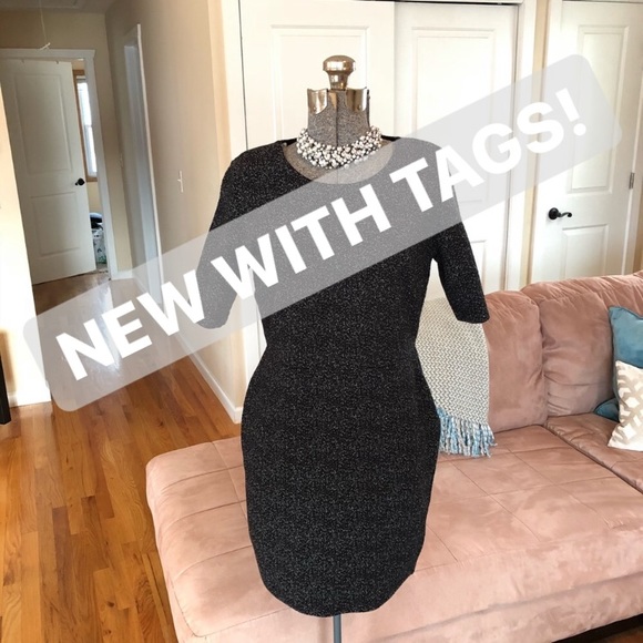 SMALL NWT BLACK/WHITE DRESS - Picture 2 of 7